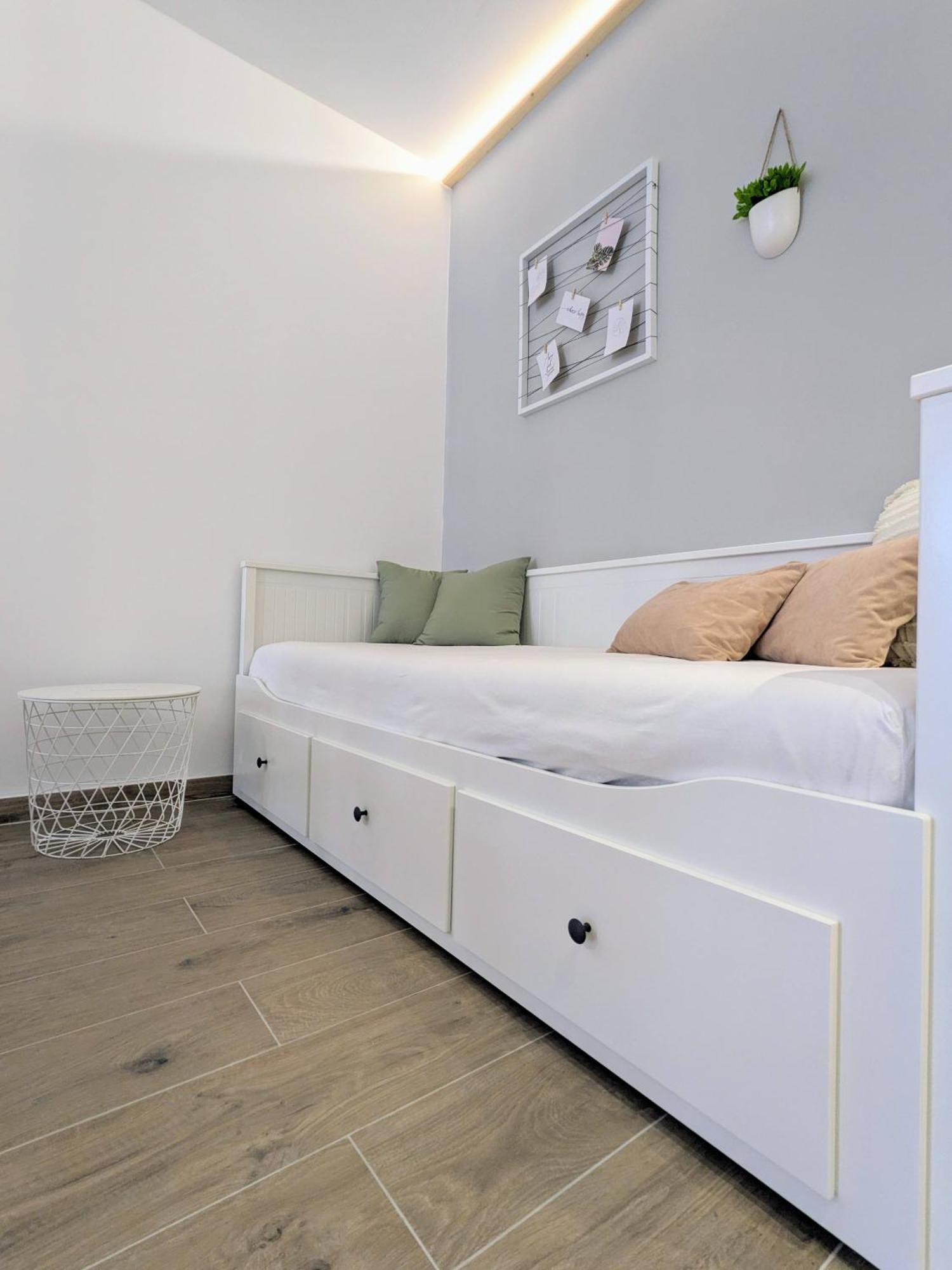 Apartments Gin & Tonic สปลิท ภายนอก รูปภาพ