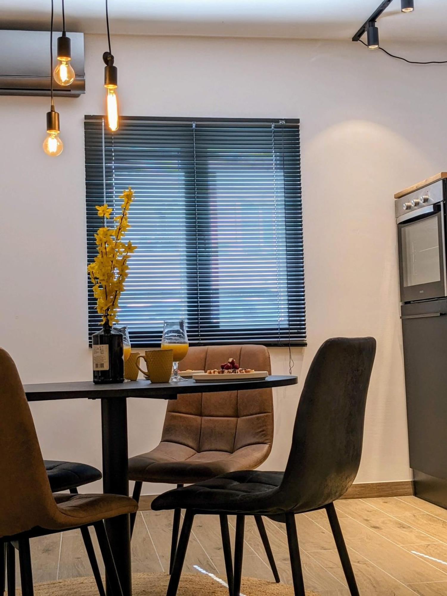 Apartments Gin & Tonic สปลิท ภายนอก รูปภาพ