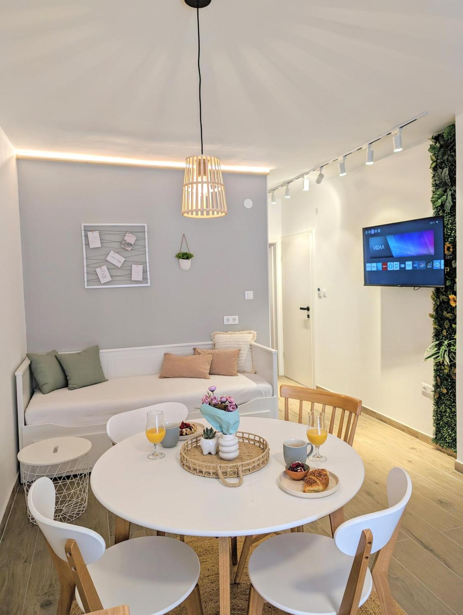Apartments Gin & Tonic สปลิท ภายนอก รูปภาพ